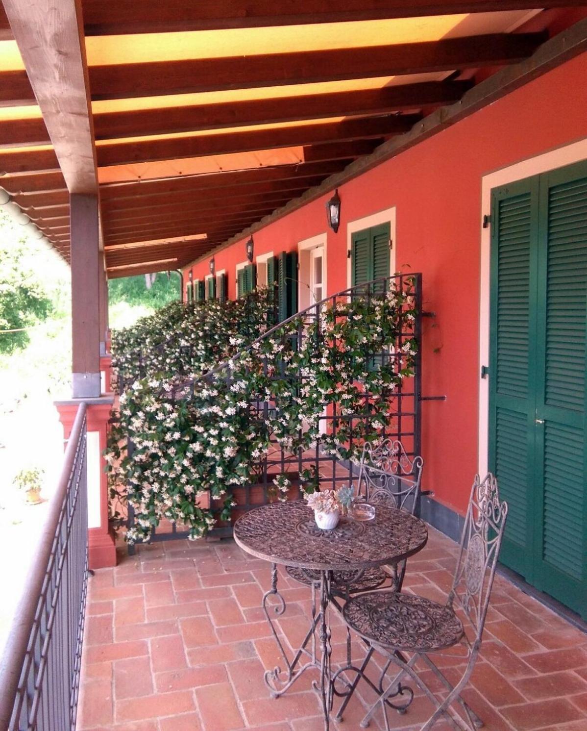 La Luna Hotel