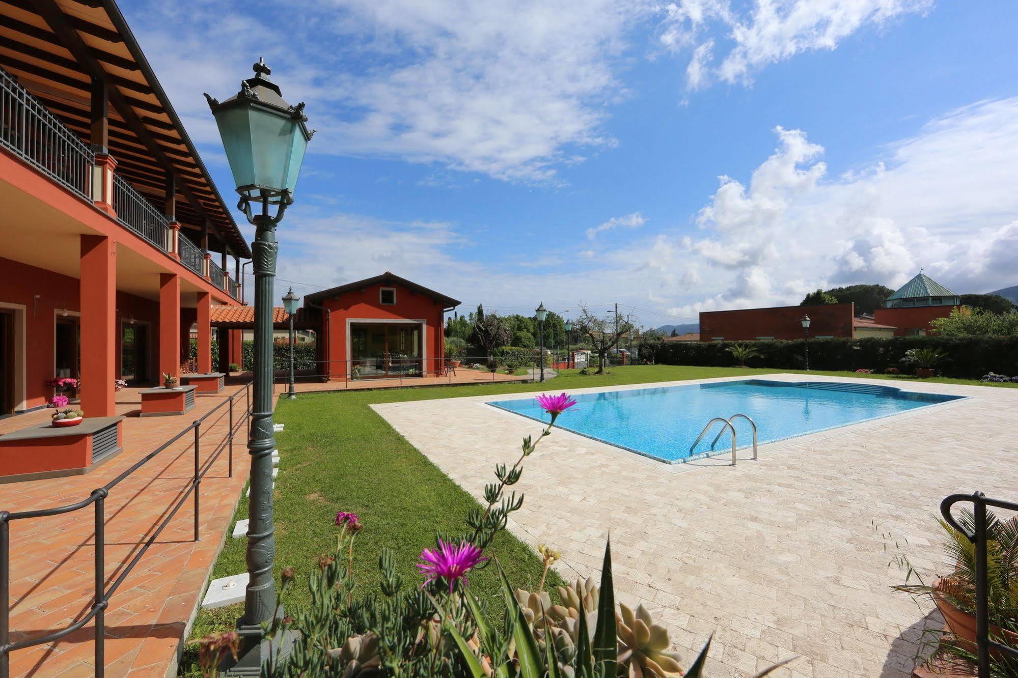 La Luna Hotel 3*