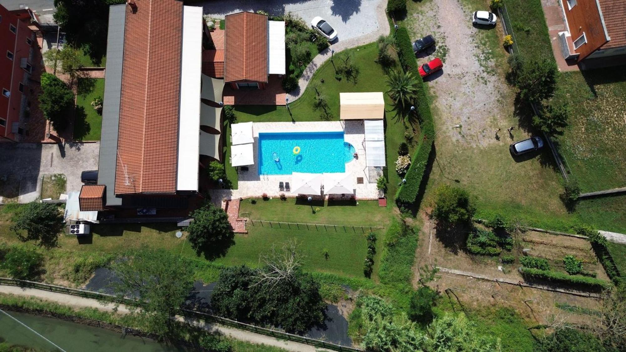 La Luna Hotel