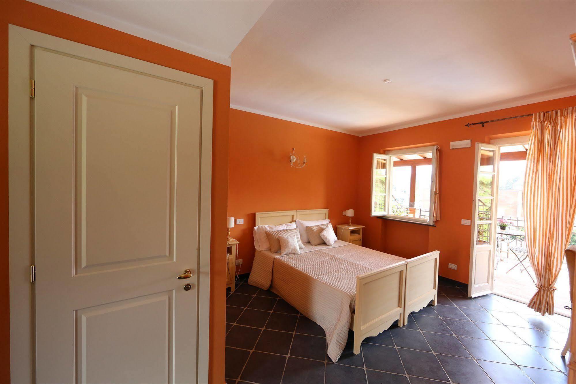Hotel La Luna 3*